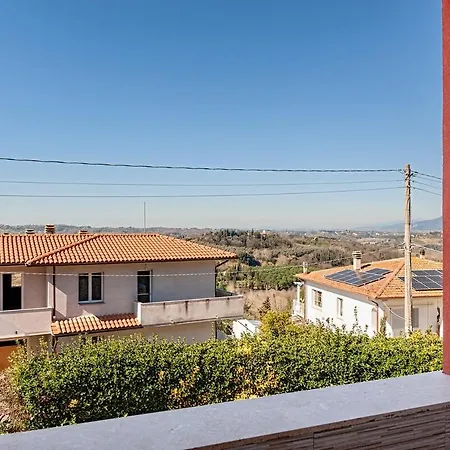 Red House - View Of The Hills Apartment